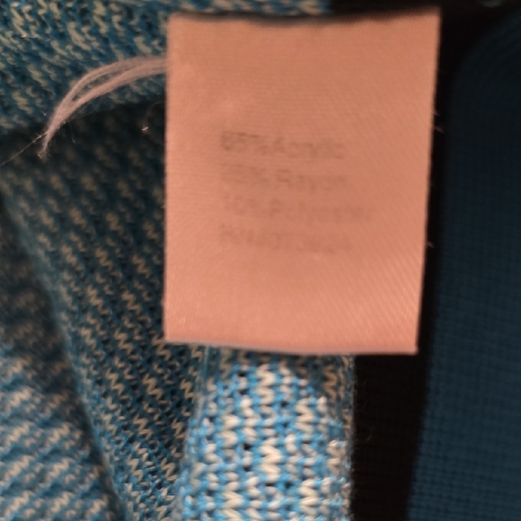 Ming Wang 2 Pieces Blue and Black Geometric Cardigan And Top - Picture 9 of 16